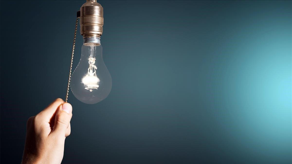 El ahorro eléctrico empieza con el consumo de lo más básico. El ahorro eléctrico empieza con el consumo de lo más básico.