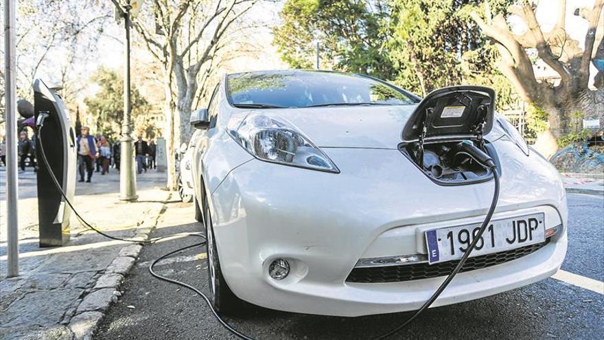 Aprobada la ayuda de 5.000 euros por la compra del coche eléctrico