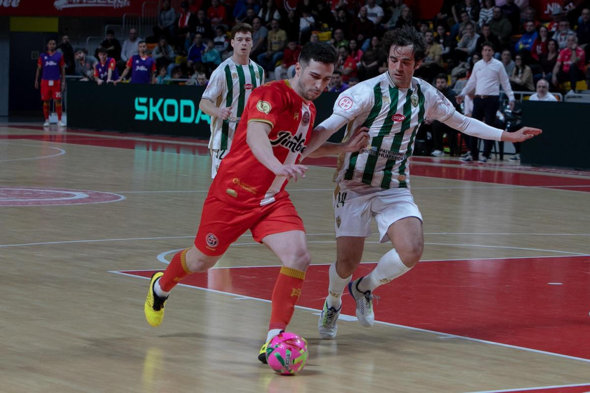 Las imágenes de la derrota de Jimbee Cartagena frente a Córdoba Las imágenes de la derrota de Jimbee Cartagena frente a Córdoba