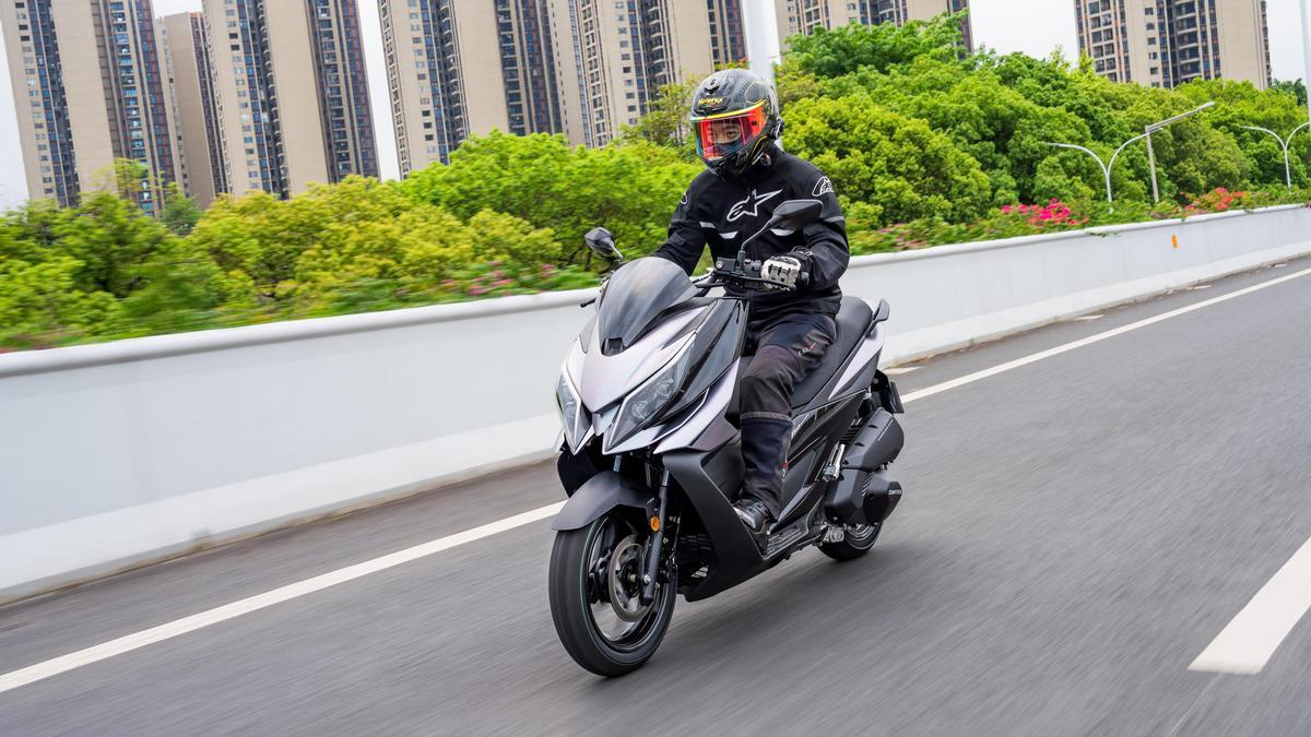 Zontes 125V, deportividad a peso pluma