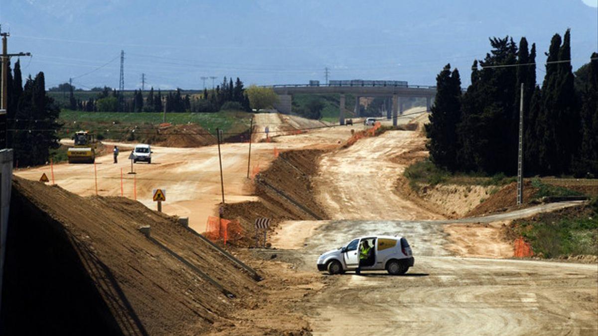 Obras del corredor del Mediterráneo en Cambrils (Baix Camp), en una imagen de archivo.