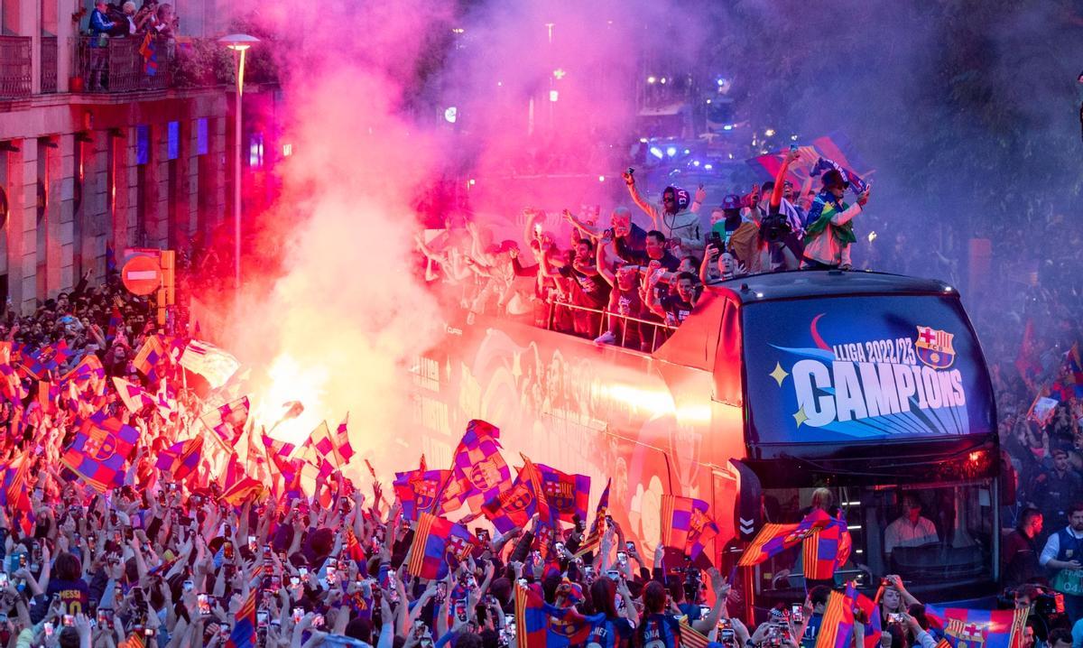 La Rúa del Barça, en imágenes: Lo que no se ha visto por TV La Rúa del Barça, en imágenes: Lo que no se ha visto por TV