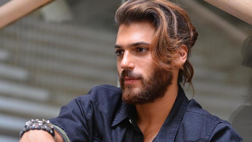 Can Yaman Visitar Espa A Y Ser Entrevistado En Volverte A Ver