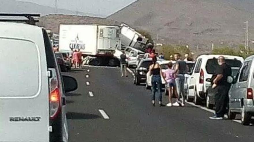 Accidente de tráfico en la TF-1