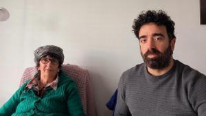 Rita y Gabriel, madre e hijo en Ibiza.