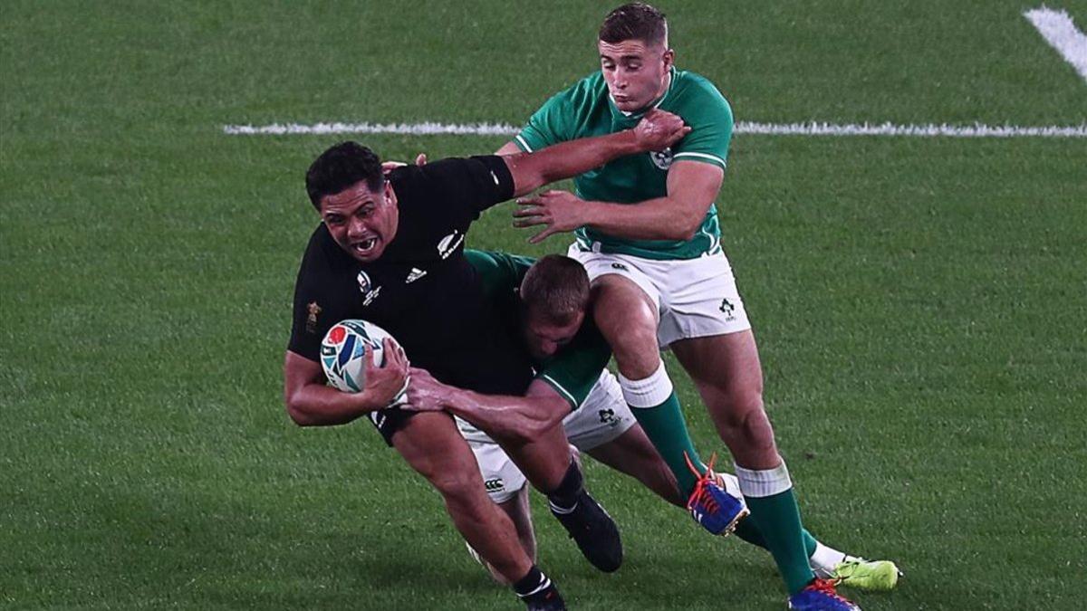 Los All Blacks aplastaron a Irlanda