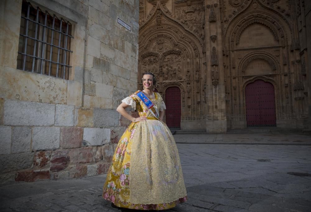 El viaje de la fallera mayor y la corte a Salamanca para el Extra de Fallas de Levante-EMV