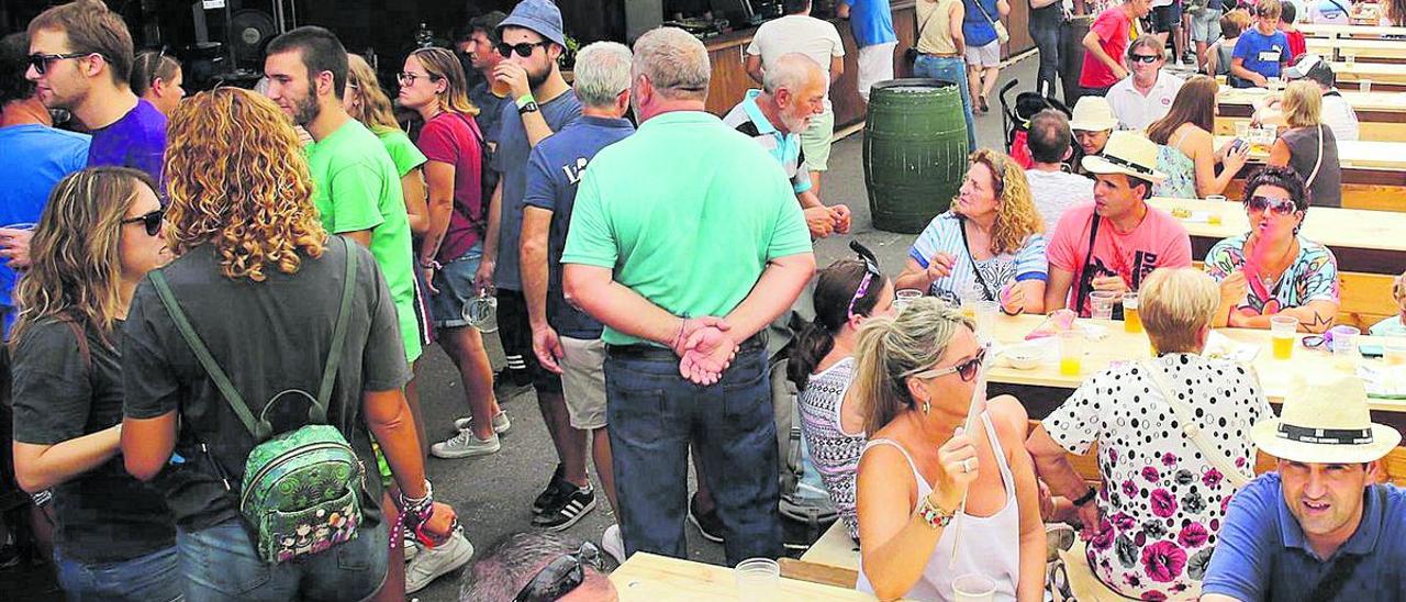 El consistorio y la Comissió de Penyes apostaron por aunar la feria de la tapa y el mesón del vino en septiembre del 2019