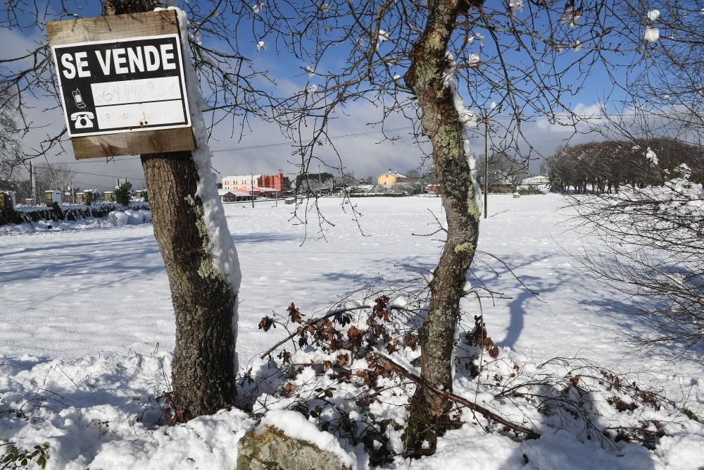 La nieve llega a la montaña de A Coruña