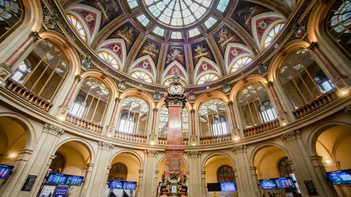 El interior de la Bolsa de Madrid.