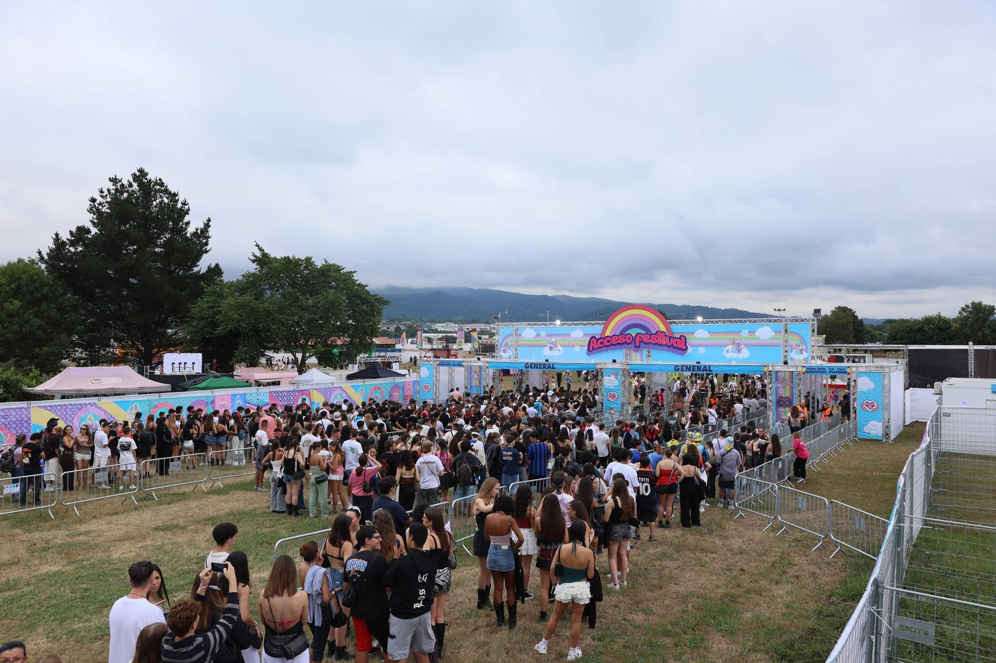 Así ha sido el arranque del Boombastic: orbayu, diversión y mucha música