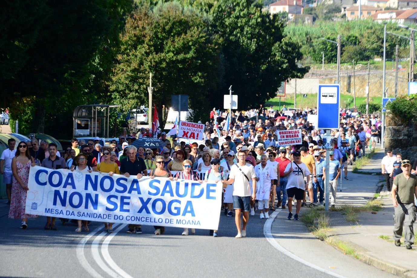 Moaña planta el grito en la calle: "Coa nosa saúde non se xoga"