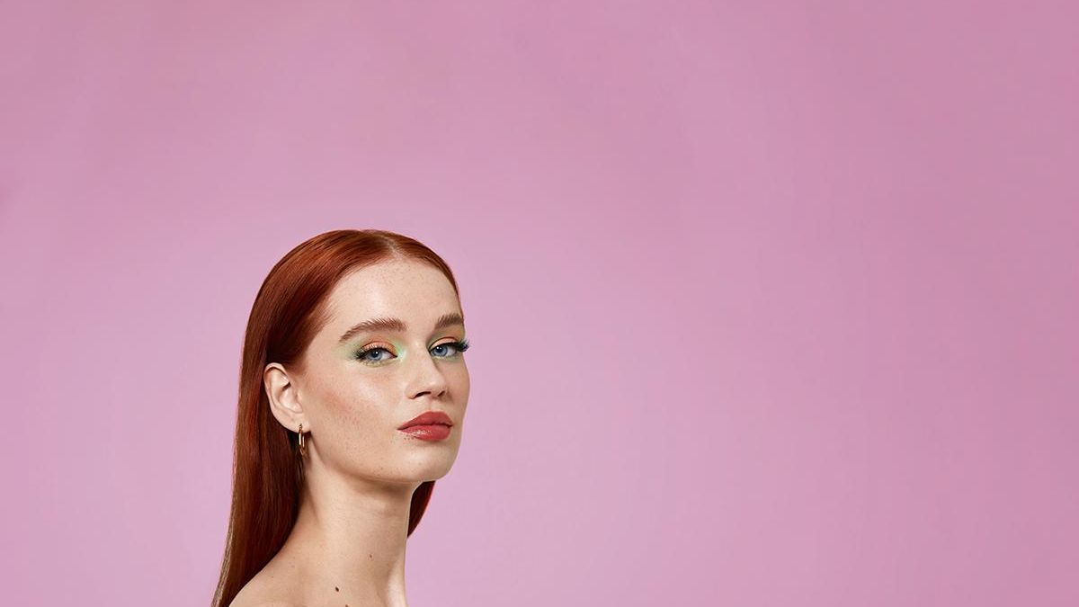 Invierte ahora en unas pestañas artificiales para Halloween… ¡Y úsalas también para elevar tus looks navideños!