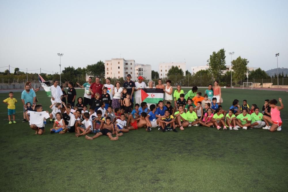 Diada de Fútbol con los niños saharauis en Inca