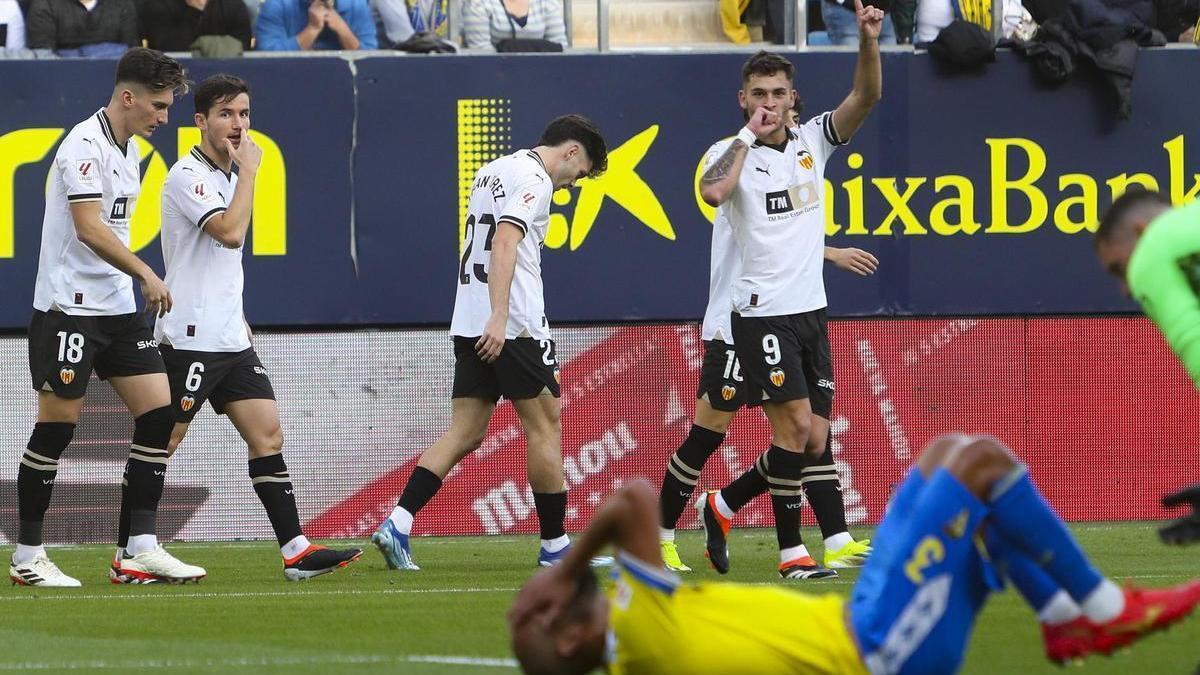 Hugo Duro celebra su gol contra el Cádiz