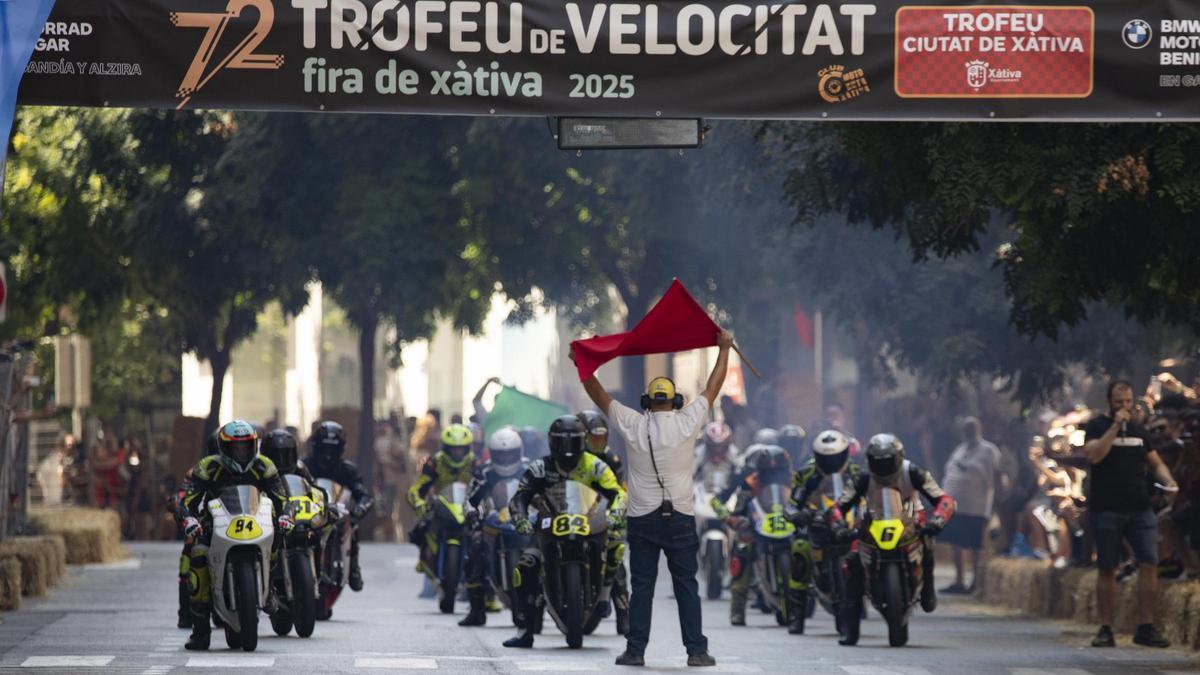 Todas las fotos de la edición 2025 de la carrera urbana de motos de Xàtiva