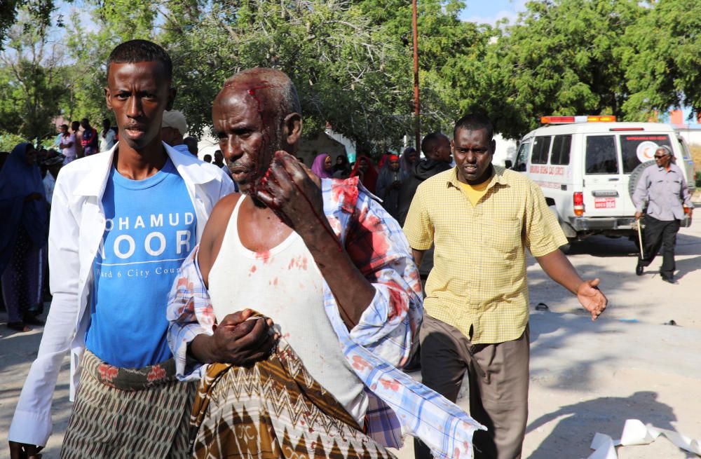 Explosión de un coche bomba en la capital de Somalia