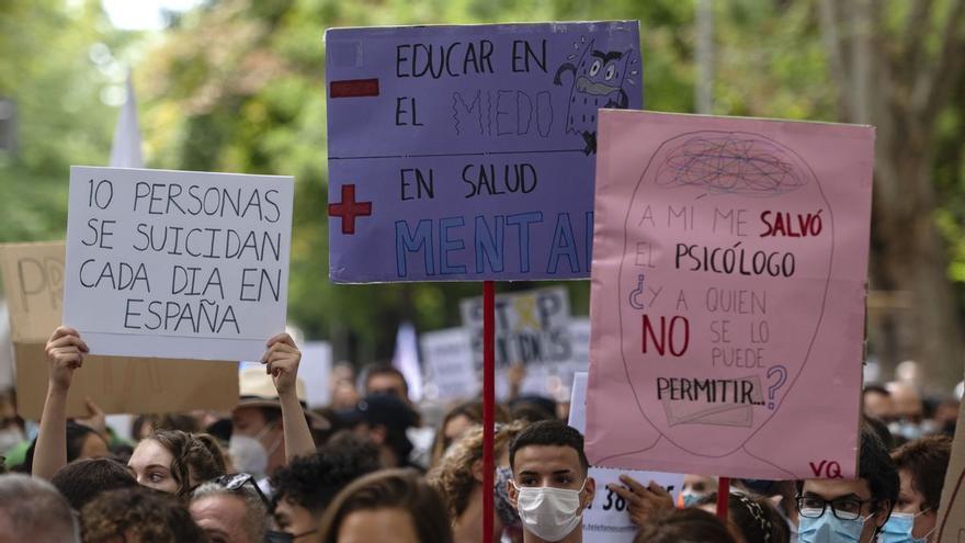 Los estudiantes extremeños convocan una huelga contra el suicidio