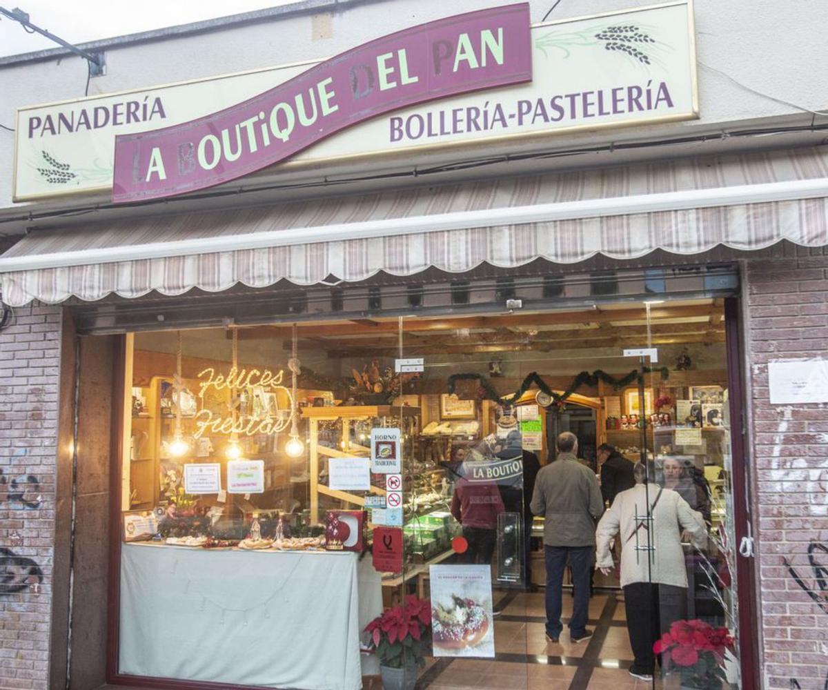 La Boutique del Pan, en la plaza Padre Fontova. | PILAR CORTÉS