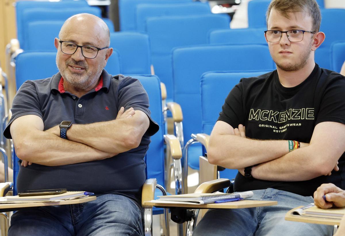 Encuentro de suscriptores de FARO con su jefe de Deportes, Juan Carlos Álvarez