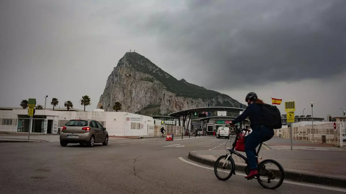 Un acuerdo soñado por el Campo de Gibraltar que abre tres retos: vivienda, infraestructuras y fiscalidad