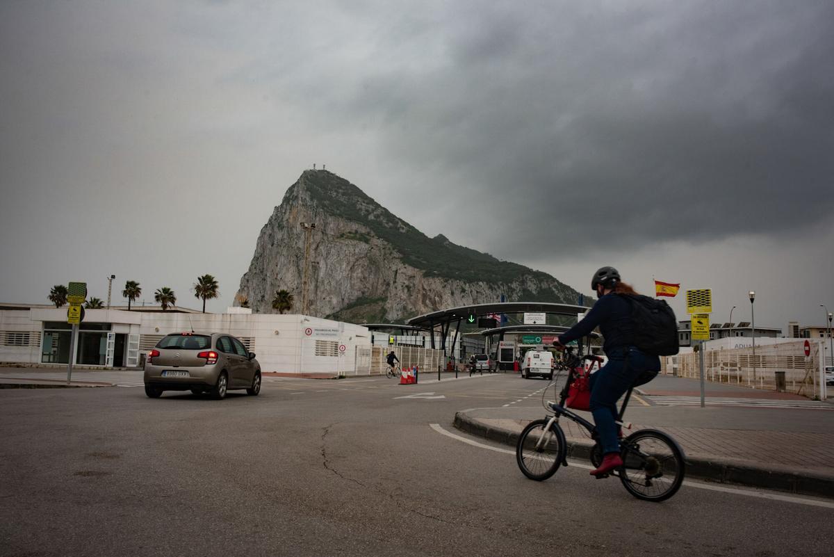 Tránsito de personas en la frontera de España - Gibraltar