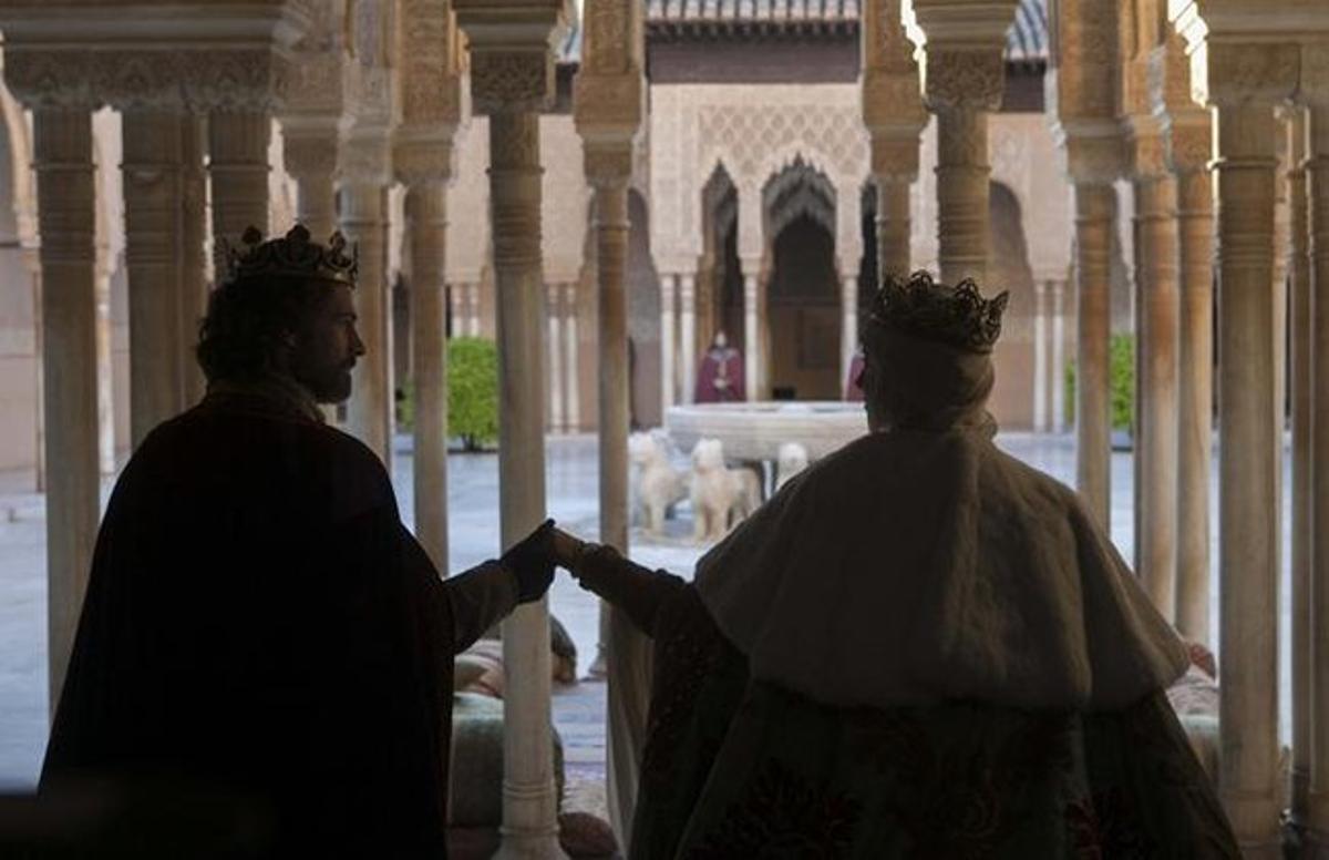 Rodolfo Sancho i Michelle Jenner, en una imatge de la sèrie.