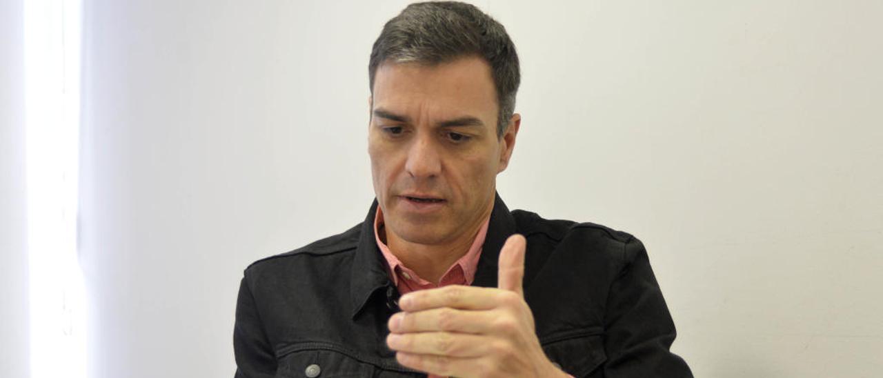 Pedro Sánchez: &quot;La agenda social del Consell es un ejemplo pero discrepo de la política territorial de Compromís&quot;