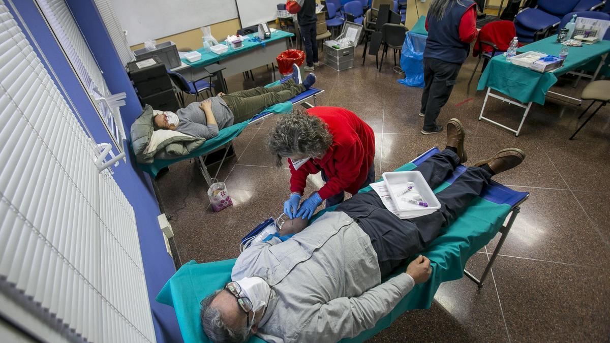 Personajes públicos llaman a donar sangre