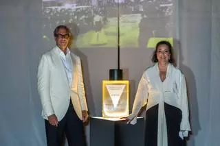 La gran noche de Santa Eulalia en La Paloma: 100 años de alta costura y un nuevo perfume