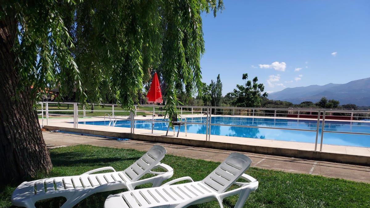 Vídeo | Malpartida de Plasencia, Villar y Oliva de Plasencia ultiman la apertura de sus piscinas