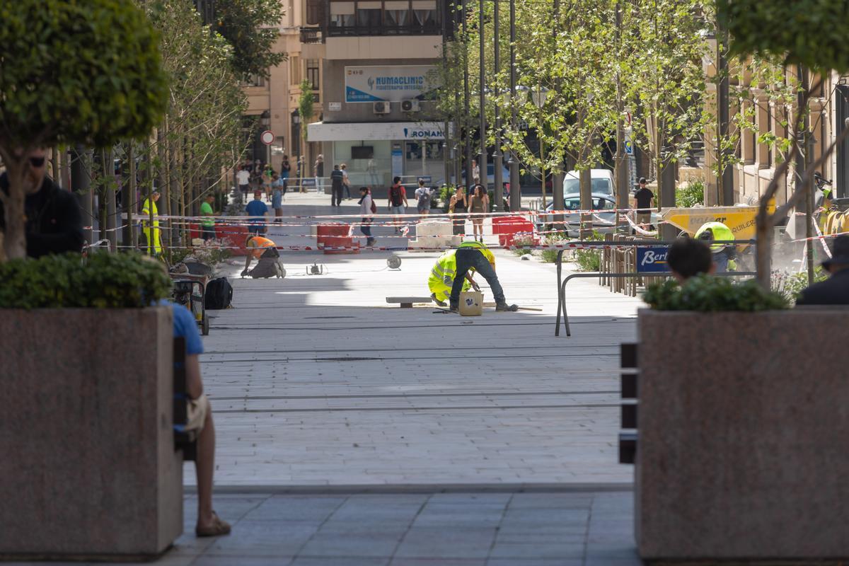 Alicante - obras deberian estar acabadas y todavia no han comenzado - junto avenida Constitucion