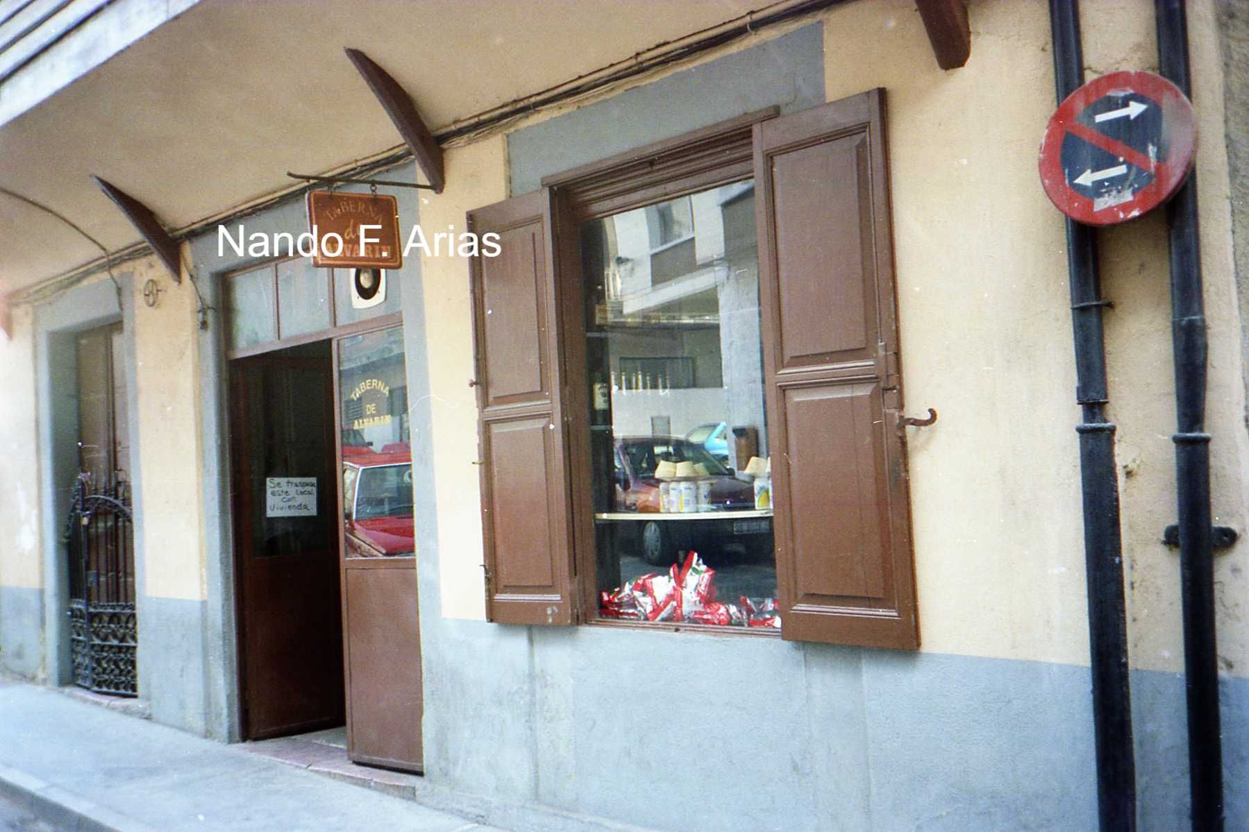 En imágenes, los locales míticos de finales de siglo en Grado