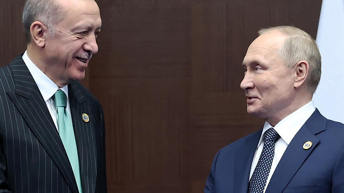 El presidente turco, Recep Tayyip Erdogan, y el ruso, Vladímir Putin, durante su reunión en Astaná.