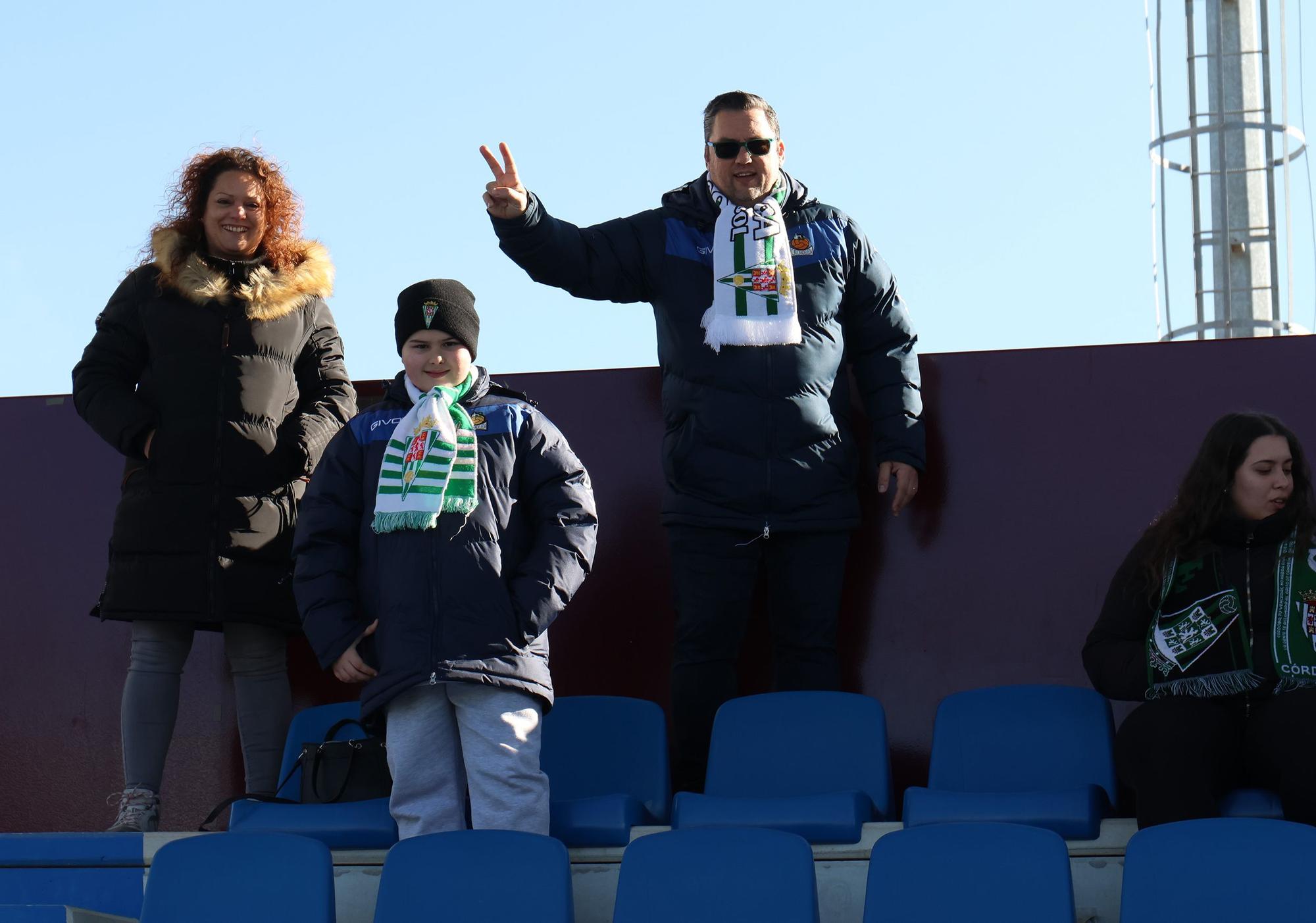 Las imágenes de los adficionados del Córdoba CF en Salamanca