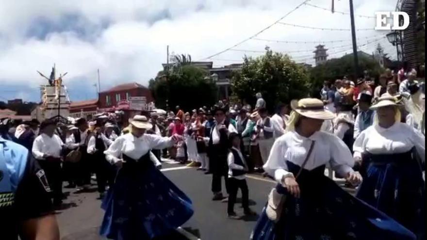 Miles de personas acuden a la romeria de La Esperanza en El Rosario