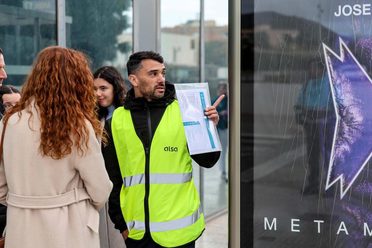 Imágenes del inicio de la nueva contrata de autobuses de Ibiza