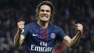 Cavani festeja uno de los goles marcados al Lille en el último duelo de la Liga francesa.