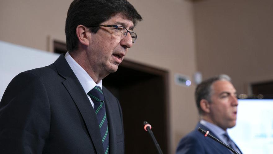 Juan Marín y Elías Bendodo, en la rueda de prensa posterior al Consejo de Gobierno.