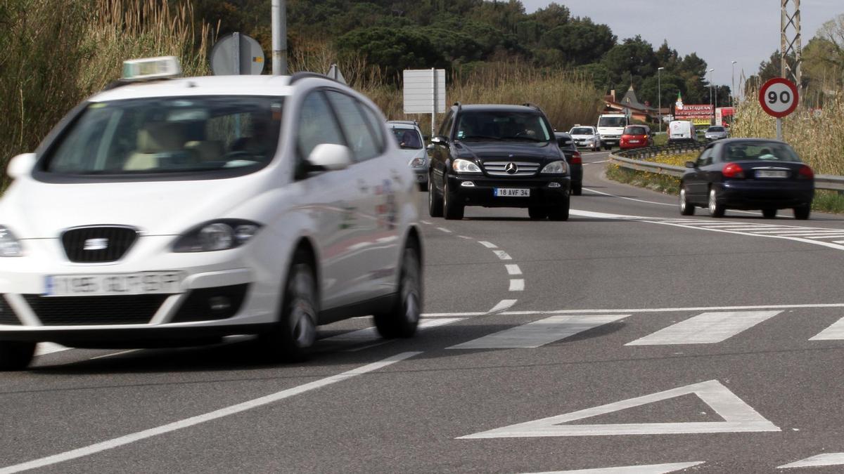 LLORET ( SELVA ) PUNTOS NEGROS CARRETERA ENTRE LLORET Y BLANES 29-03-11 FOTO JOAN CASTRO/ CLICK ART FOTO