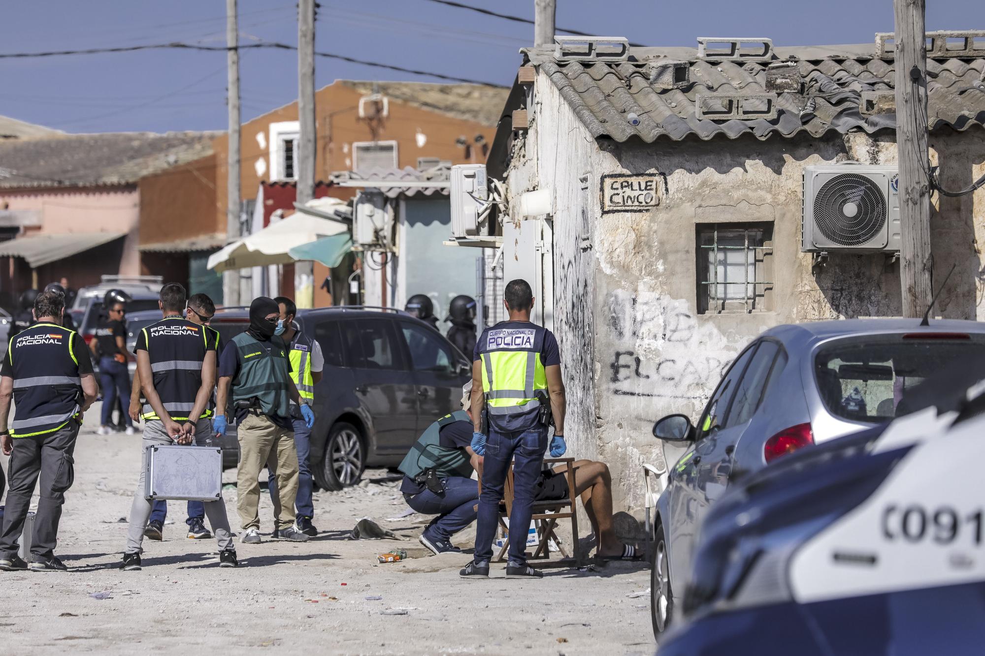 La redada en Son Banya  se salda con 18 detenidos, un kilo de cocaína y 113.000 euros