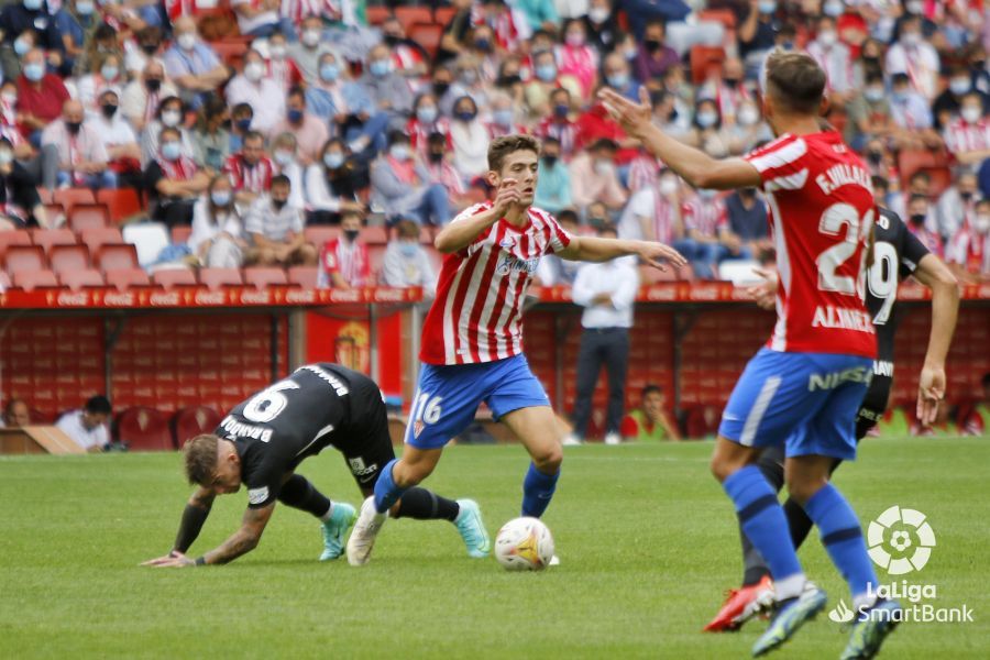 Liga Smartbank 2021/2022 I Partido entre el Sporting y el Málaga CF en El Molinón