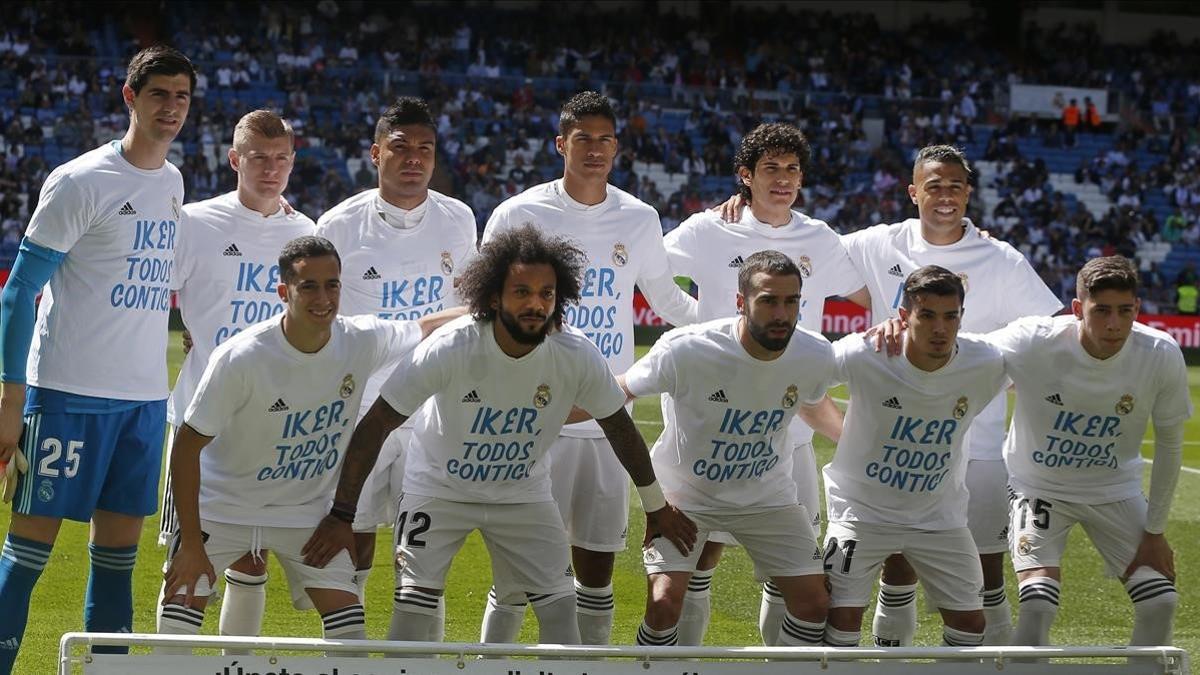 zentauroepp48026168 real madrid team players pose with shirts supporting former 190505192511