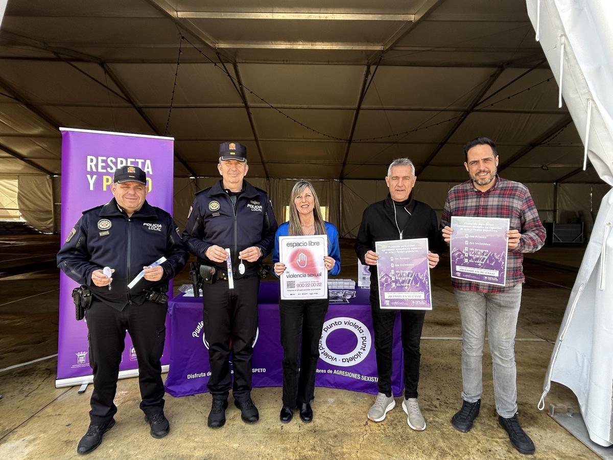 Un año más la carpa festera del “Mig Any” de La Nucía cuenta con “punto violeta” al servicio de festeras y festeros.