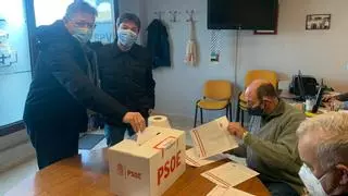 Puig vota en Morella con las primarias socialistas de Castellón en su ecuador