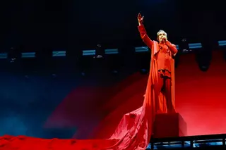 Miguel Bosé disfruta sobre el Ciutat