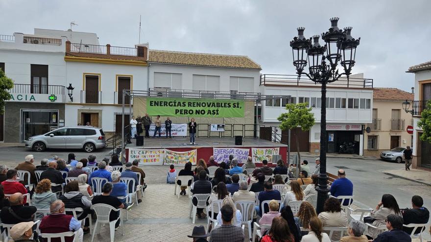 Concentración en Villanueva de la Concepción.