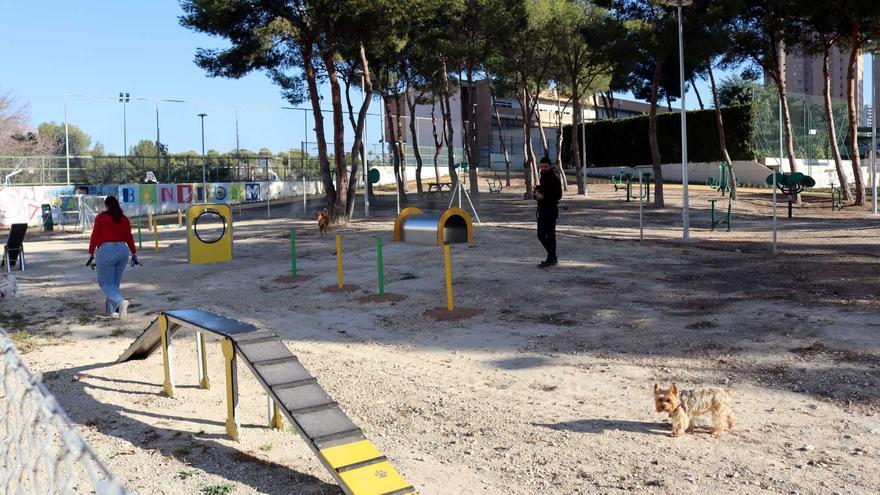 Benidorm invierte 310.000 euros en convertir en parque urbano una parcela de 3.200 metros de la Cala