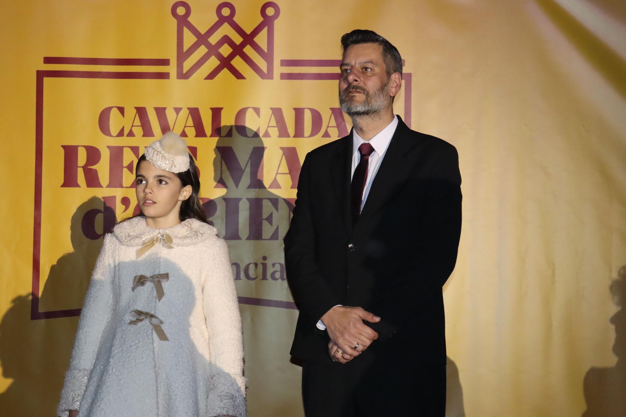 La versión "años 30" de Laura, Paula y la corte 2023 en la Cabalgata de Reyes