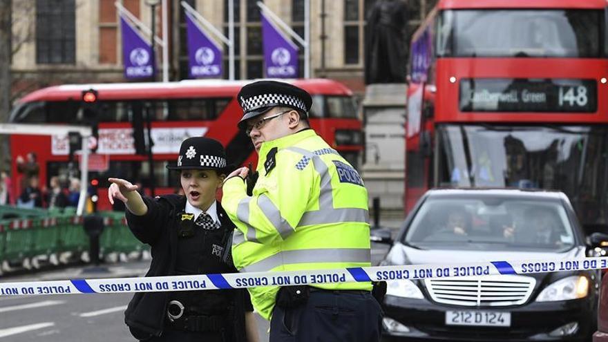 Una furgoneta arrolla a peatones en el Puente de Londres